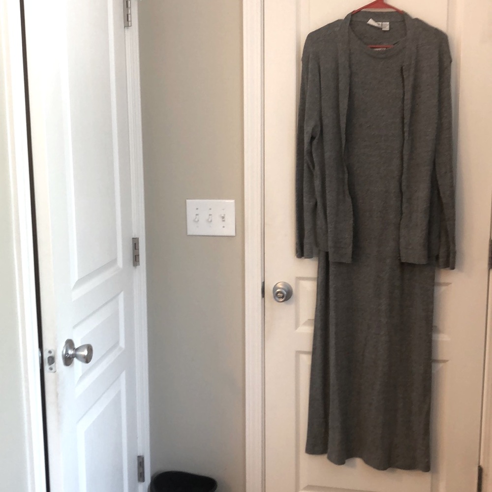 😊Super cute Chicos long sleeveless dress with matching  jacket. Size 3 NWOT😊